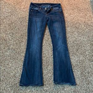American Eagle 00 Short Flare Jeans